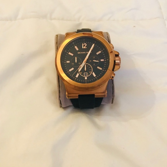 Michael Kors watch - Picture 3 of 3